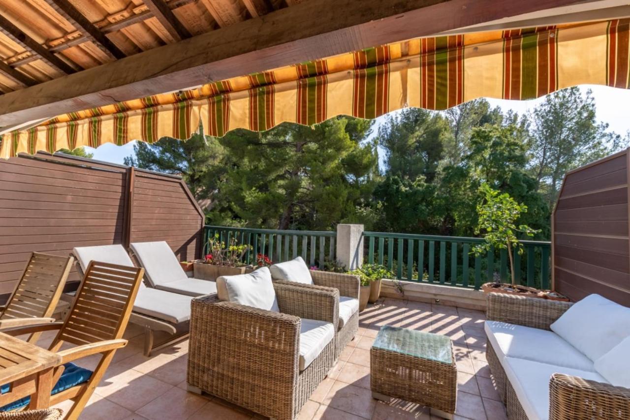 Apartmán Nice Apt For 4 With Terrace And Pool Bandol Exteriér fotografie
