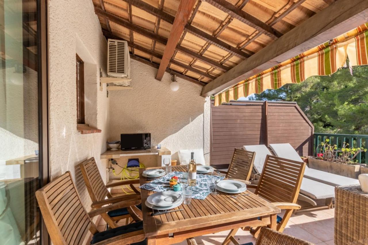 Apartmán Nice Apt For 4 With Terrace And Pool Bandol Exteriér fotografie